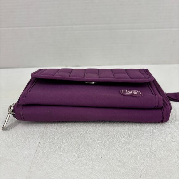 Lug Wristlet Wallet Purple Quilted Nylon Zip Around Card Slots Pockets - Picture 6 of 12